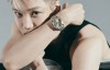 【美天棋牌】韩国男团EXO成员KAI拍手表品牌宣传照