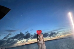 【美天棋牌】又是神Body!大型新人明天(11/7)现身!【EV扑克官网】