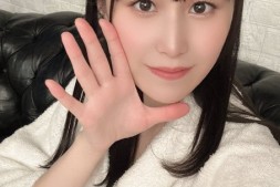 【美天棋牌】雨宫响(雨宮ひびき)出道作品番号及封面,雨宫响个人简介【EV扑克官网】
