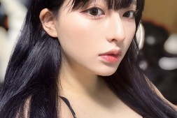【美天棋牌】最后一支作品4月发?天然I罩杯的她接下来要⋯【EV扑克官网】