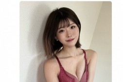 【美天棋牌】跟在香水之后发长文!Super Body的她谈未来!【EV扑克官网】