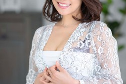 【美天棋牌】自爆身份!多田有花:我老公是东京证交所上市的董事长!【EV扑克官网】