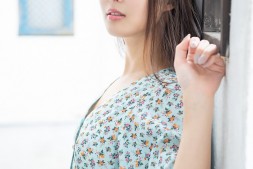 【美天棋牌】快一年没作品了⋯松岡すず(松冈铃)现况解密!【EV扑克官网】