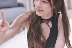 【美天棋牌】疫情前后不一样:从宫下玲奈的网红意识说起【EV扑克官网】