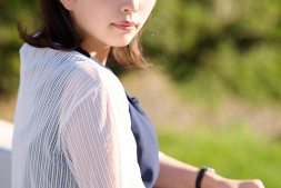 【美天棋牌】7月没片?瞒着老公偷偷出道的她说分明!【EV扑克官网】