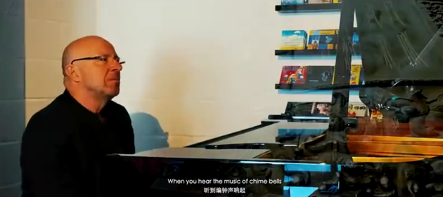【美天棋牌】比利时钢琴家创作歌曲声援武汉:我们在等你 【美天棋牌】比利时钢琴家创作歌曲声援武汉:我们在等你