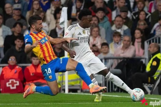 迈博体育 姆巴佩双响贝林厄姆建功 皇马4-0瓦伦西亚【EV扑克官网】 迈博体育 姆巴佩双响贝林厄姆建功 皇马4-0瓦伦西亚【EV扑克官网】