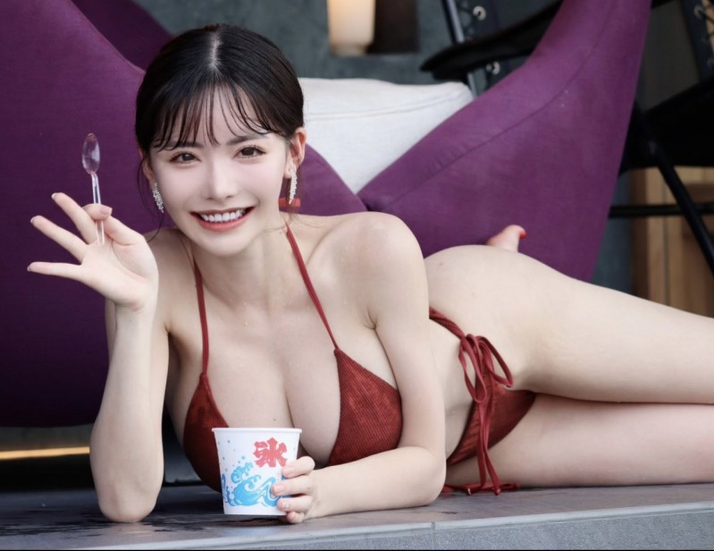 【美天棋牌】欠税8000万日币还清了！让深田えいみ(深田咏美)逆转胜的关键人物是？【EV扑克官网】