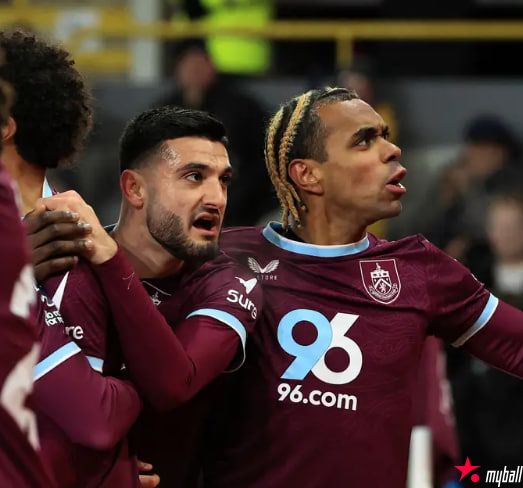 迈博体育 三连平!英超-舍什科双响海文乌龙送礼 曼联2-2伯【EV扑克官网】 迈博体育 三连平!英超-舍什科双响海文乌龙送礼 曼联2-2伯【EV扑克官网】