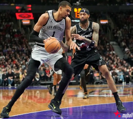 迈博体育 文班亚马12+8&5帽福克斯20分 马刺击败猛龙迎十连胜【EV扑克官网】 迈博体育 文班亚马12+8&5帽福克斯20分 马刺击败猛龙迎十连胜【EV扑克官网】