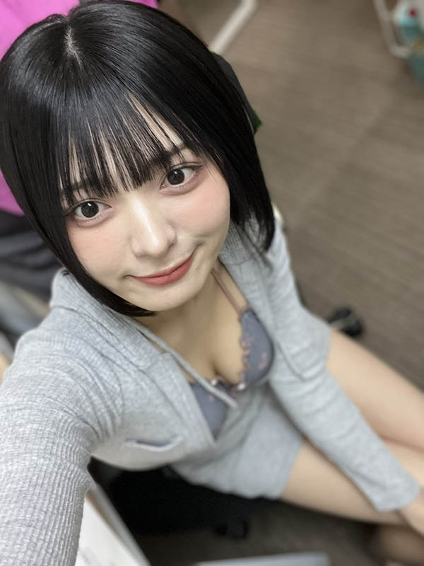 【美天棋牌】虹村优美(XVSR-876) 让人感到兴奋的美腿黑丝OL,在办公室里超激烈服务… 【美天棋牌】虹村优美(XVSR-876) 让人感到兴奋的美腿黑丝OL,在办公室里超激烈服务…