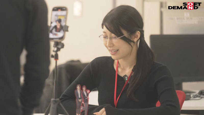 【美天棋牌】守屋芳乃(SDJS-365) 168公分F罩杯SOD长腿巨乳美女秘书「守屋芳乃」最新作中出解禁！