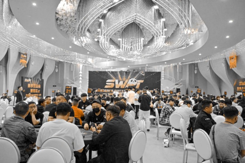 【EV扑克】SWPT·广安站 | 从“抚仙湖杯”到SWPT，西南扑克标杆赛事华丽升级，首日战火点燃！马鹏龙斩获回馈赛冠军【EV扑克官网】